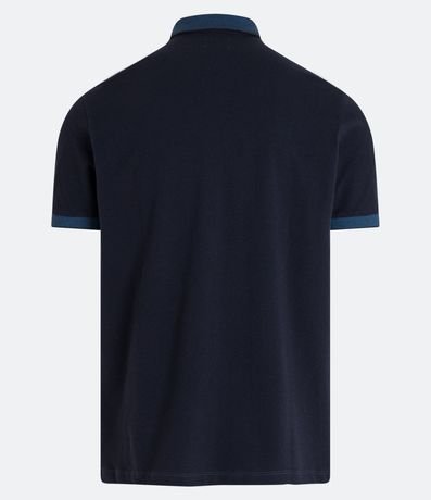 Polo Slim en Algodón con Botones y Detalles Contrastantes 8