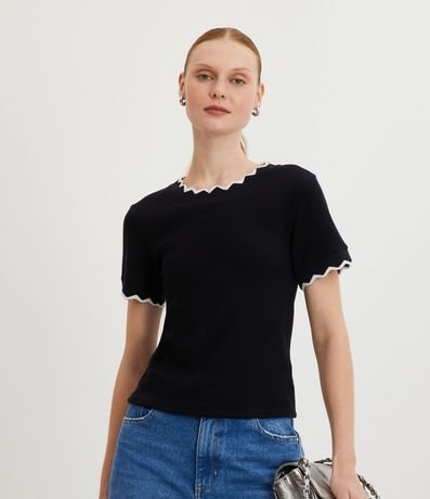 Blusa en Algodón con Detalle Ondulado Contrastante 4