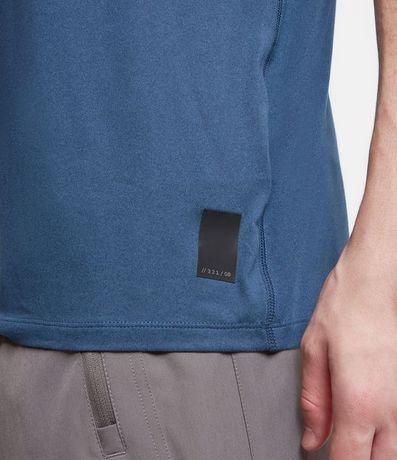 Remera Deportiva con Etiqueta na Barra y Manga corta 5