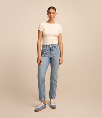 Pantalón Slim en Jeans con Cinco Bolsillos