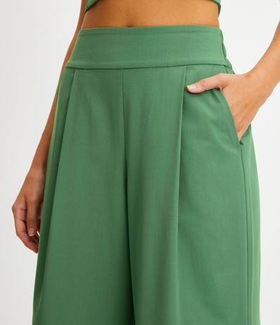 Pantalón Pantalona en Crepé con Pliegues 4