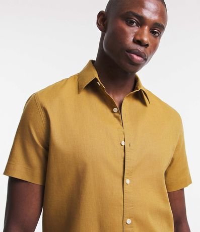 Camisa Comfort Básica en Lino con Manga Corta 3