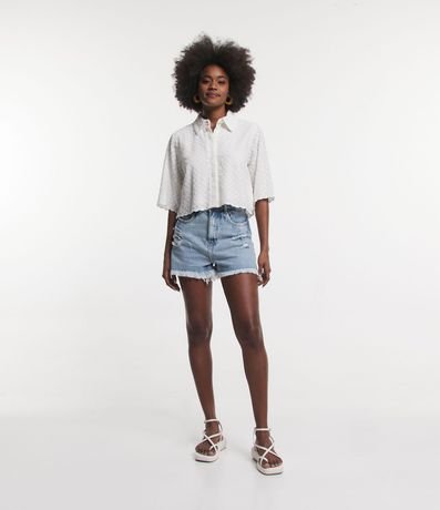 Camisa en Laise con Textura de Flores y Bajo Ondulado 2