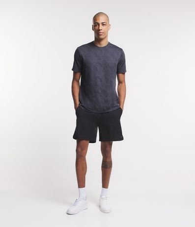 Bermuda Deportiva con Textura Bolsillos y Reflectivos Laterales 1