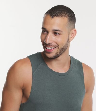 Musculosa Deportiva sin Estampado 4