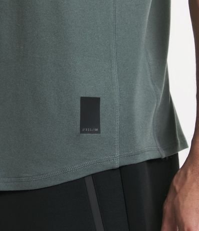 Musculosa Deportiva sin Estampado 5