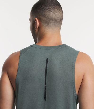 Musculosa Deportiva sin Estampado 7