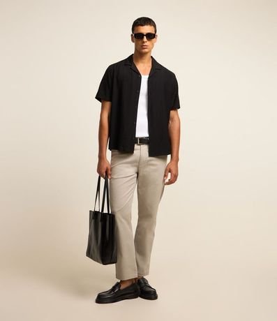 Camisa Slim en Viscosa con Textura Diferenciada y Cuello Inglés 2