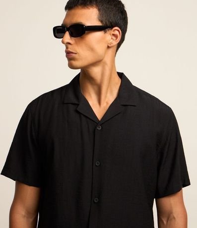 Camisa Slim en Viscosa con Textura Diferenciada y Cuello Inglés 3