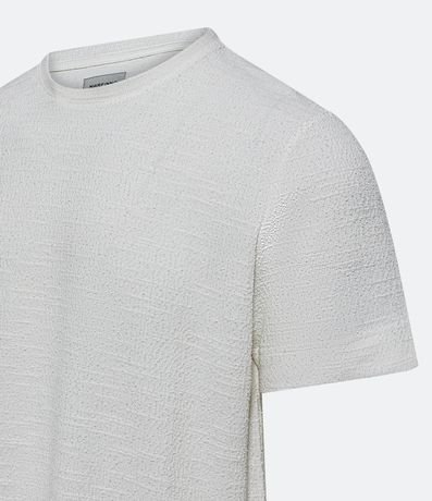 Remera Regular en Media Malla con Textura Diferenciada 6