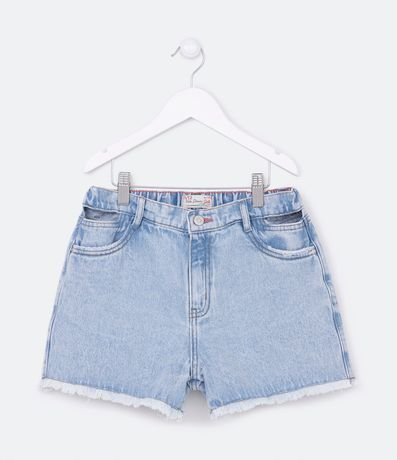 Short Infantil en Jeans con Cutout en el Bolsillo y Terminación Deshilachada - Talle 5 a 14 años 1