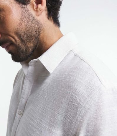 Camisa Comfort en Algodón Texturizado con Rayas 3