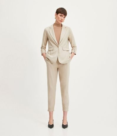 Blazer Alargado en Lino con Mangas Plegadas 4