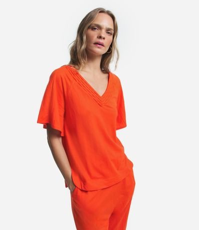 Blusa en Orly con Escote Trabajado