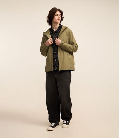 Campera Rompevientos con Capucha y Bolsillo con Cierre 2