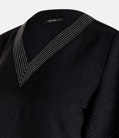 Blusa Manga Corta Texturizada con Costura Aparente en el Cuello V 7