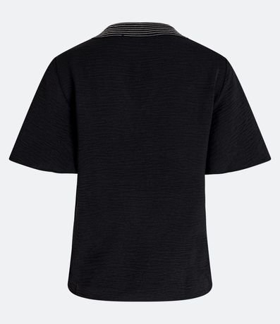 Blusa Manga Corta Texturizada con Costura Aparente en el Cuello V 8