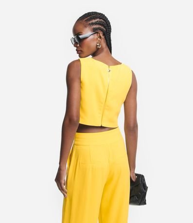 Blusa Cropped en Crepé con Breteles Anchos 6