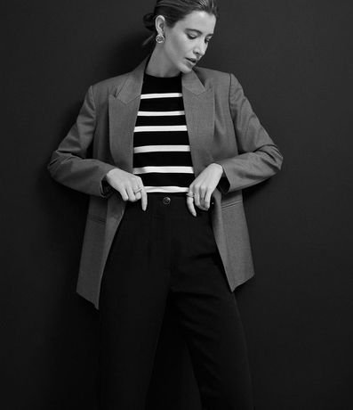 Pantalón Carrot Sastrería con Cintura Alta y Botón Contrastante 6