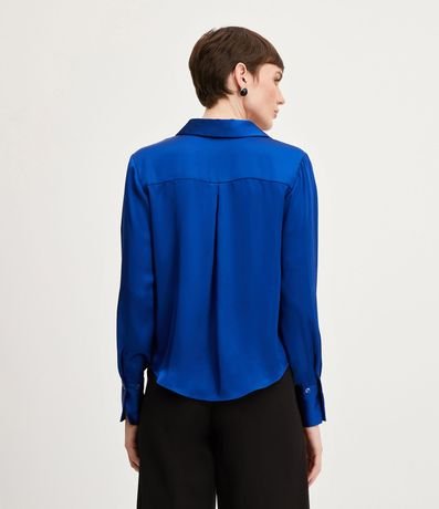 Camisa en Satén con Recortes y Botones 3