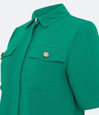 Camisa Texturizada con Bolsillos Delanteros y Botones Diferenciados 7