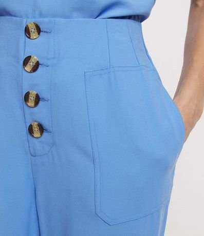 Pantalón Pantalona en Viscosa Cintura Mediana con Botones y Bolsillos 4