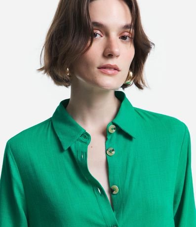 Vestido Chemise Alargado en Viscolino con Botones Contrastantes 3