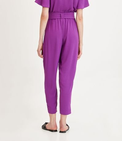 Pantalón Pantacourt Texturizado con Cinturón de Tela Pespuntado 3