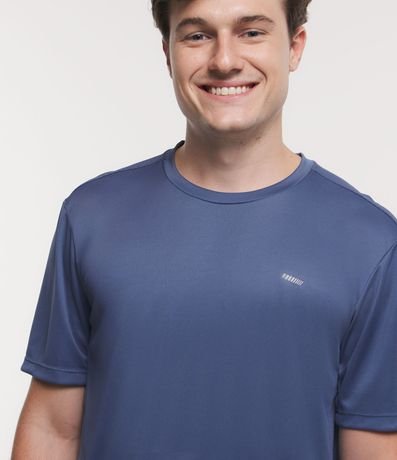 Remera Deportiva con Tecnología Dry e Detalles Reflectantes 5