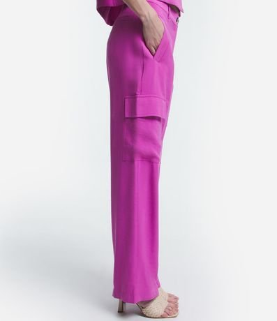 Pantalón Cargo Cintura Mediana en Viscosa con Bolsillos Utilitarios 4