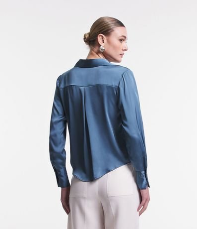 Camisa en Satén con Recortes y Botones 4
