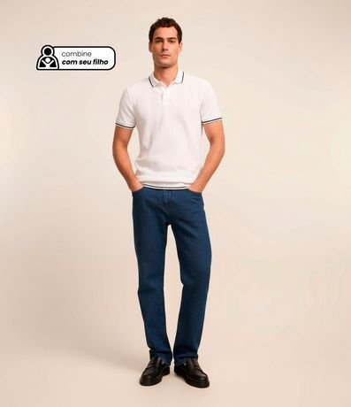 Polo Regular en Media Malla con Textura Rayada y Detalles Contrastantes