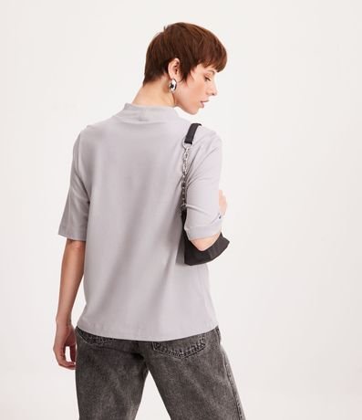 Blusa en Algodón con Cuello Alto y Manga Corta 3