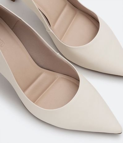 Zapato Scarpin en PU con Taco Fino 4
