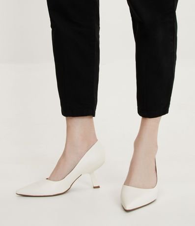 Zapato Scarpin en PU con Taco Fino 5