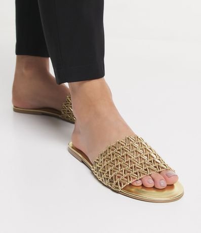 Sandalia Plana con Tira en Macramé Metalizado 2