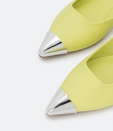 Zapatilla con Puntera Fina Metalizada 4