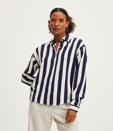 Camisa en Viscolino Rayada con Sisa Desplazada 1