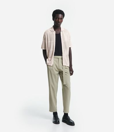 Pantalón Relaxed Sastrería en Sarga con Cinturón y Pliegues