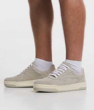 Championes Street en Cuero Gamuza con Recortes y Suela Bicolor 2