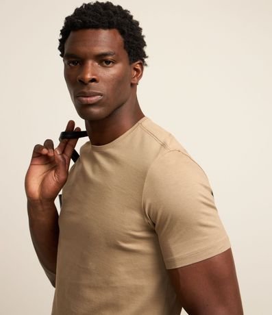 Remera Slim Básica en Algodón Manga Corta 3