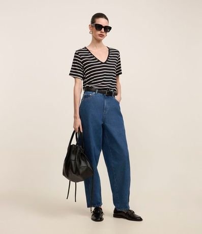 Remera en Media Malla Rayada con Escote V 2