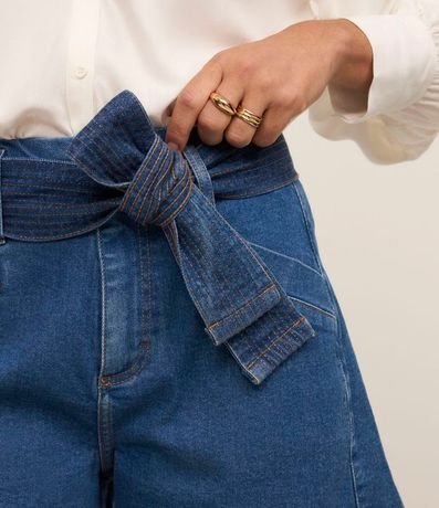 Short Cintura Alta en Jeans con Cinturón de Tela Pespuntado 4