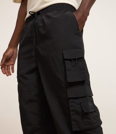 Pantalón Jogger en Poliamida con 04 Bolsillos Laterales 4