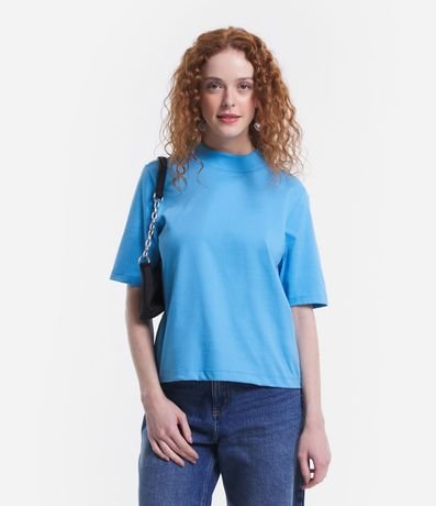 Blusa en Algodón con Cuello Alto y Manga Corta 2