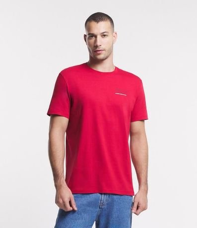 Remera Comfort en Media Malla con Estampado de Coordenadas Geograficas