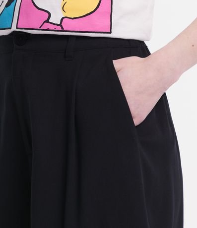 Short Holgado en Viscosa Texturizda 4