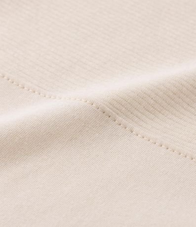 Remera Infantil con Recorte Texturizado y Tag Aplicado en el Bajo - Talle 1 a 5 años 3