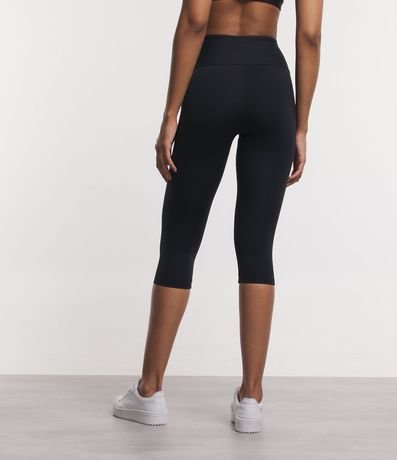 Pantalón Capri Deportivo Básico 2