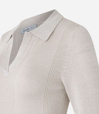 Blusa en Viscosa con Cuello V y Solapa 7